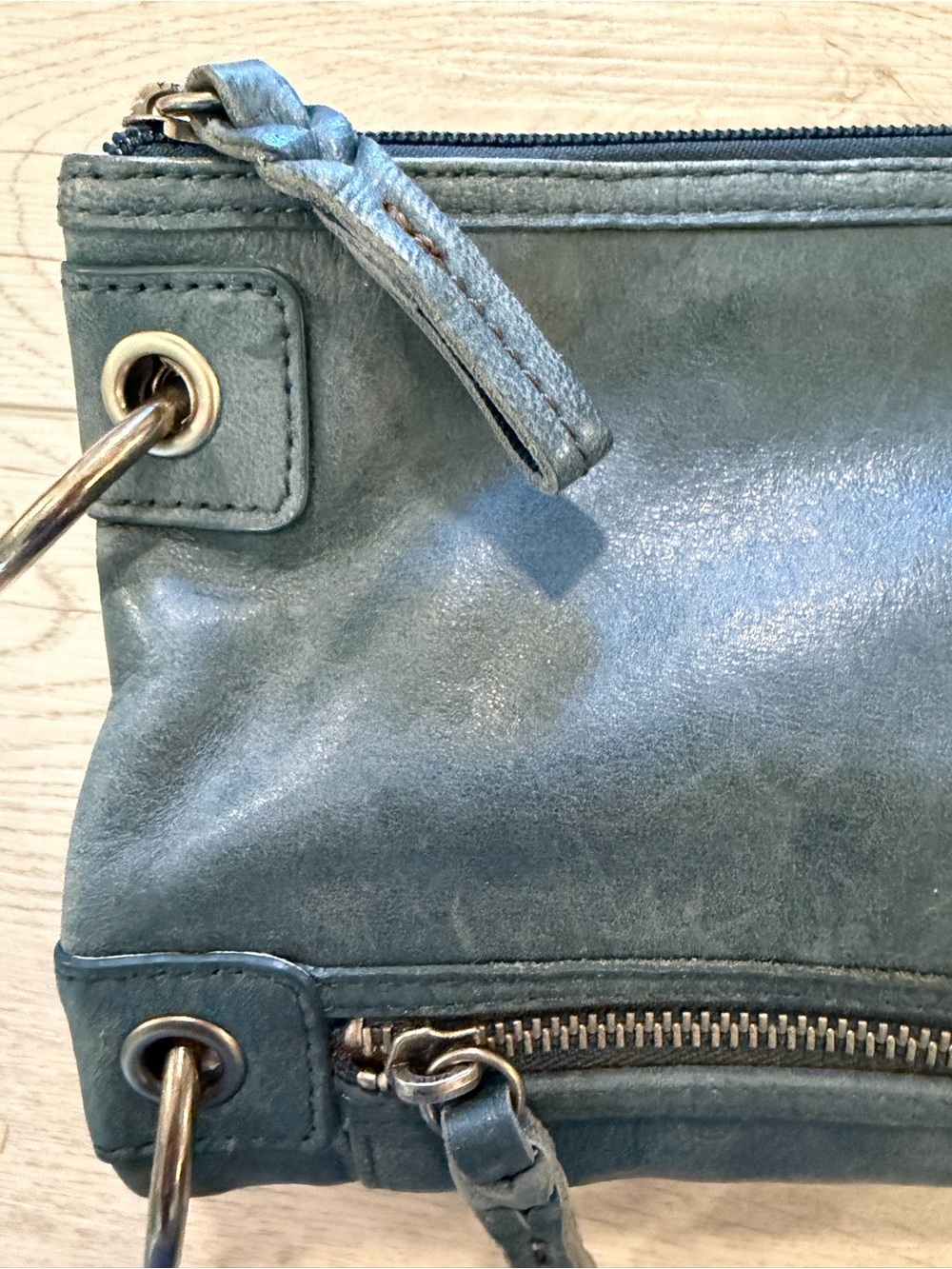 The Sak Leather Blue Crossbody Bag Purse Wear Multiple Ways Boho Travel Y2K - Picture 8 of 16